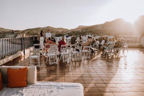 mobile - carousel-hero-element image-8