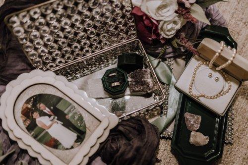 mobile - carousel-hero-element image-0