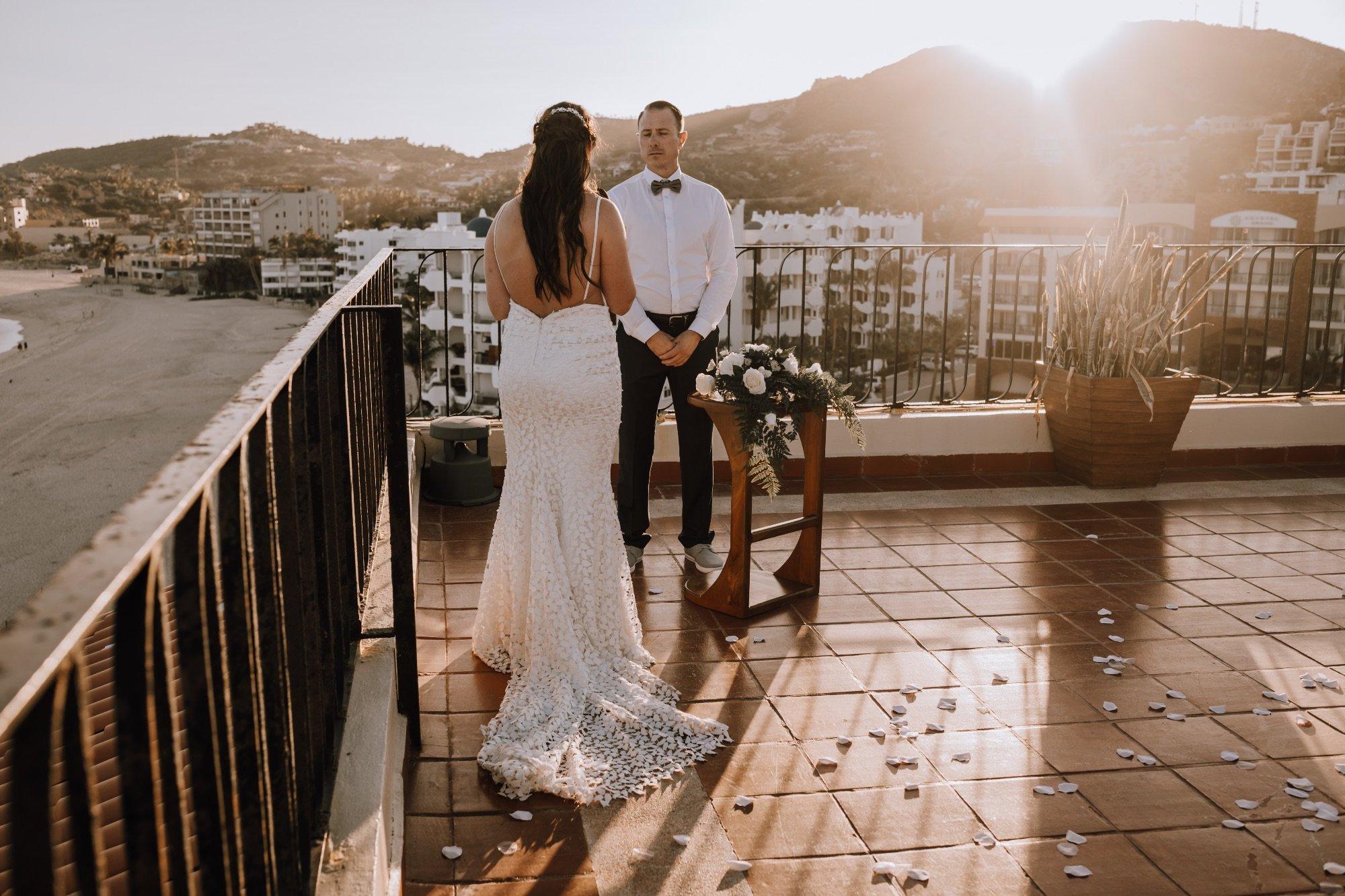 carousel-hero-element image-9