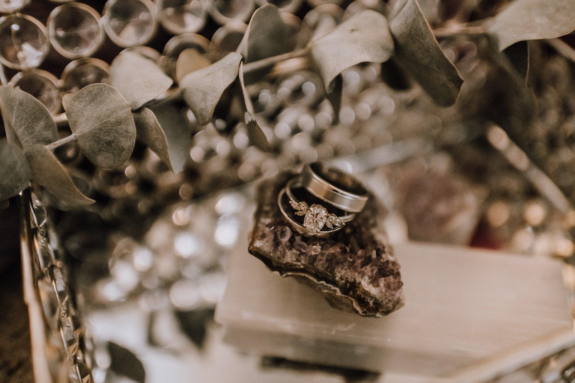 carousel-hero-element image-4