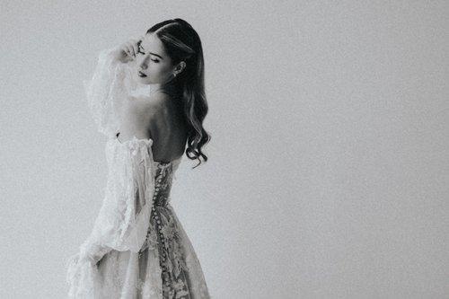 mobile - carousel-hero-element image-3