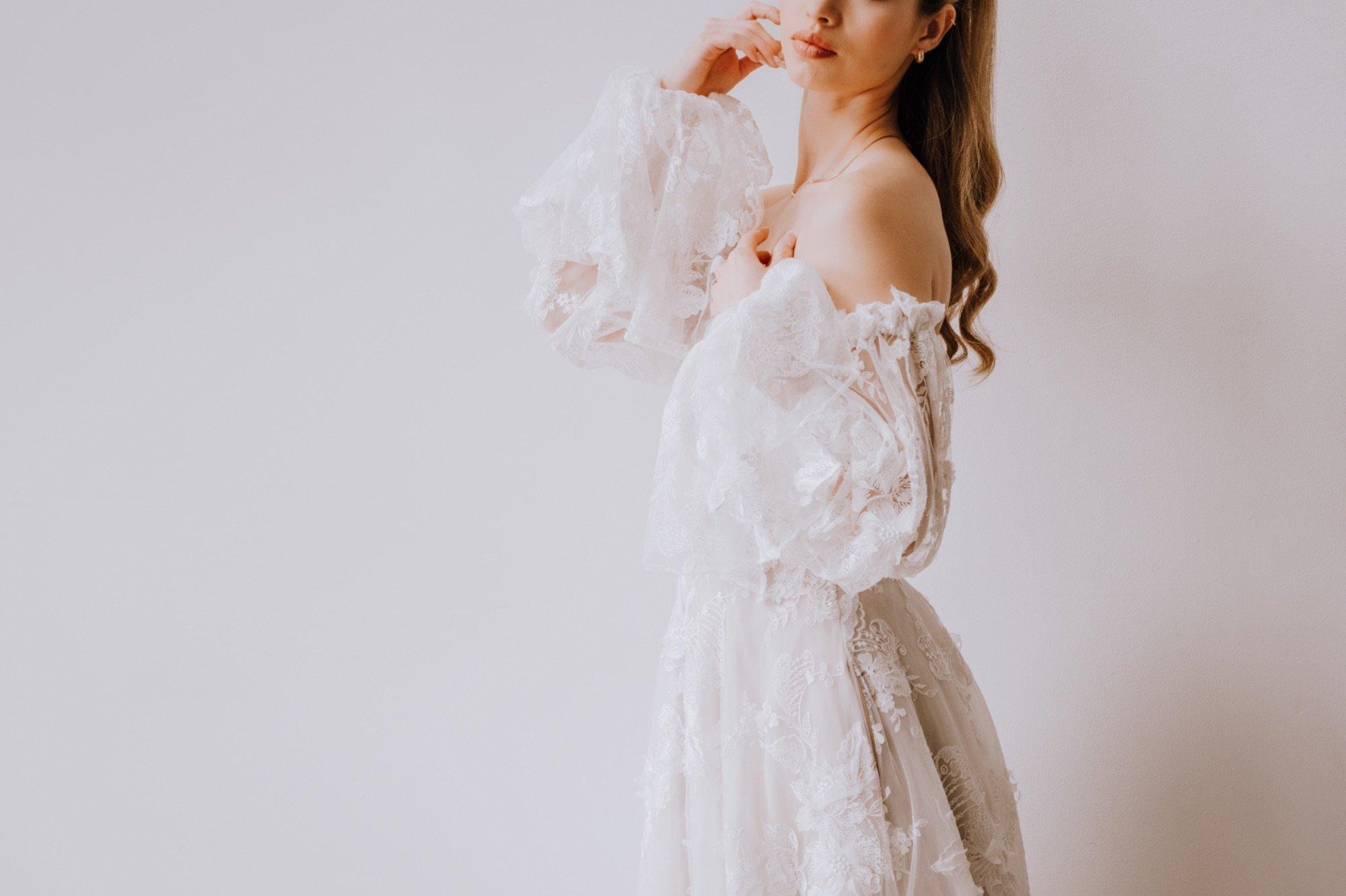 carousel-hero-element image-0